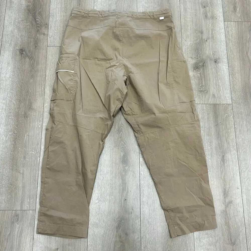 Nike Sportswear Essential Utility Pants Bottoms Size 38 B30